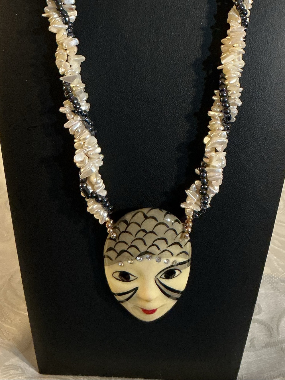 Freshwater Pearl & Black Glass Vintage Art Deco Gold Tone Pendant Necklace